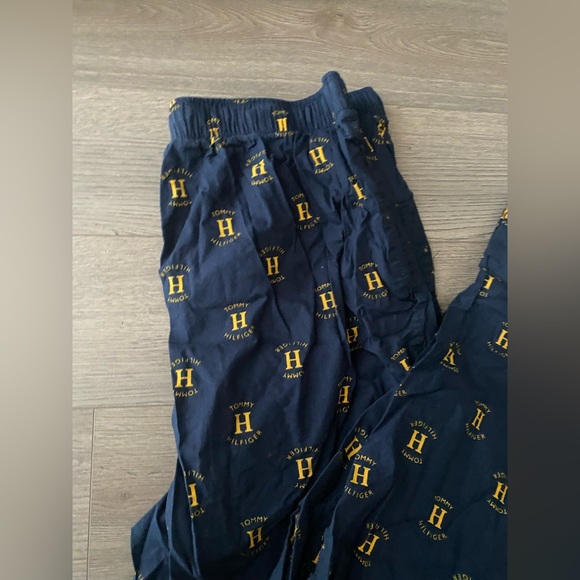 ⭐️Tommy Hilfiger Monogram Pajama Pants⭐️ - Picture 8 of 10